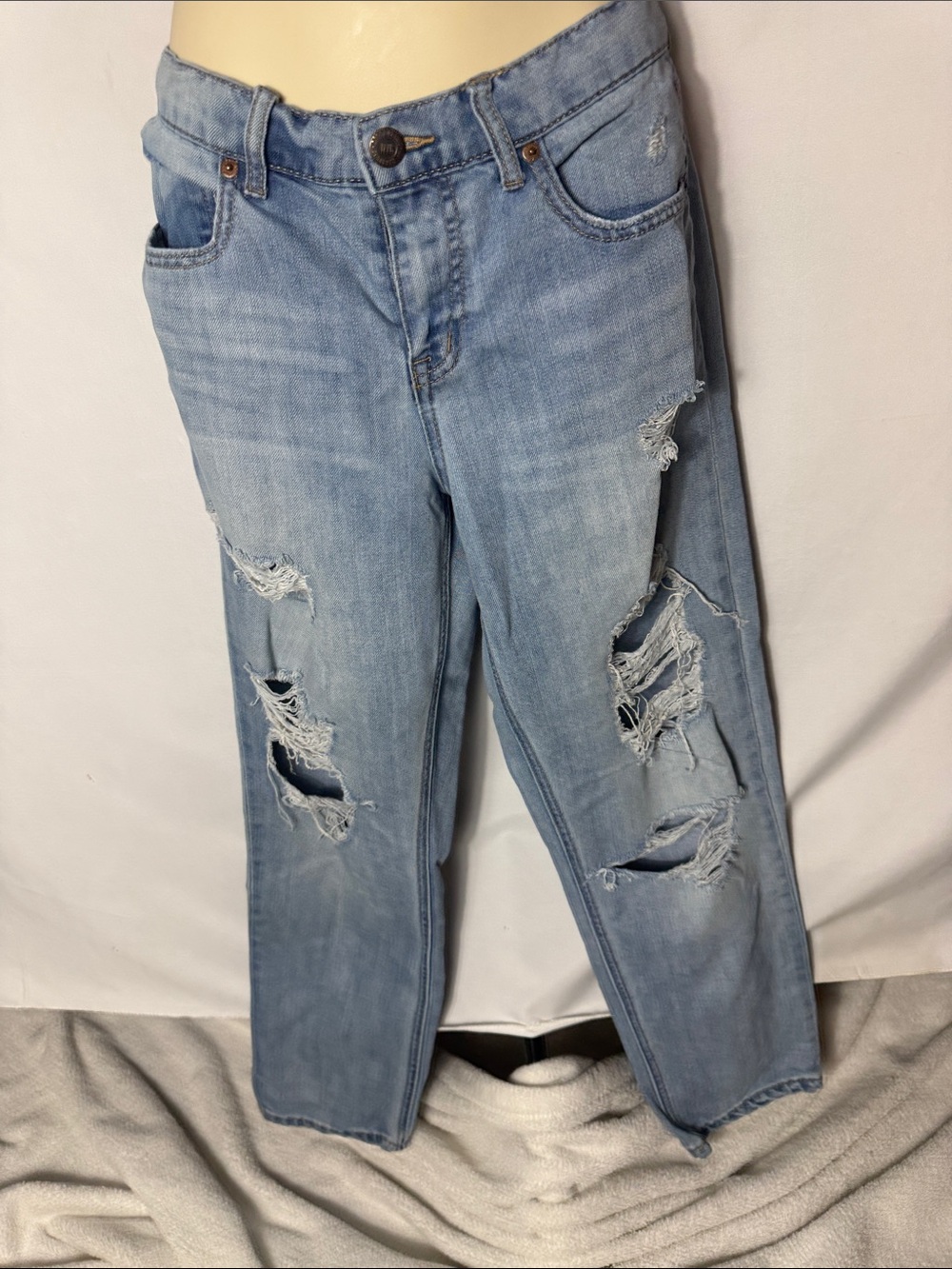 Aeropostale Light Wash Distressed Boyfriend Jeans